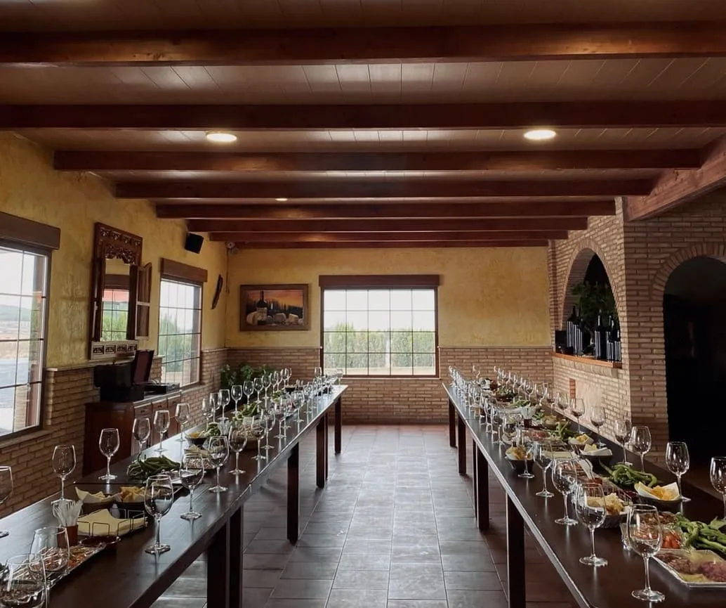 Mesa de cata en Bodegas Delampa
